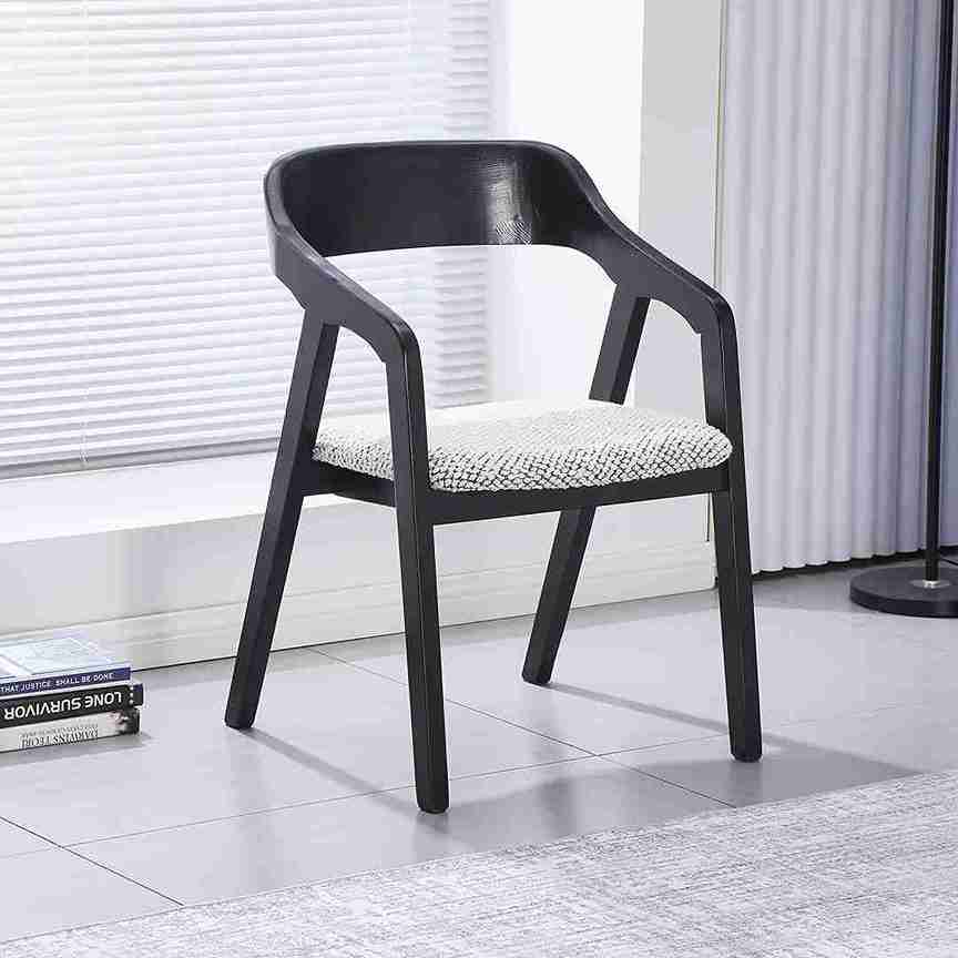 Darwin Chair (1)